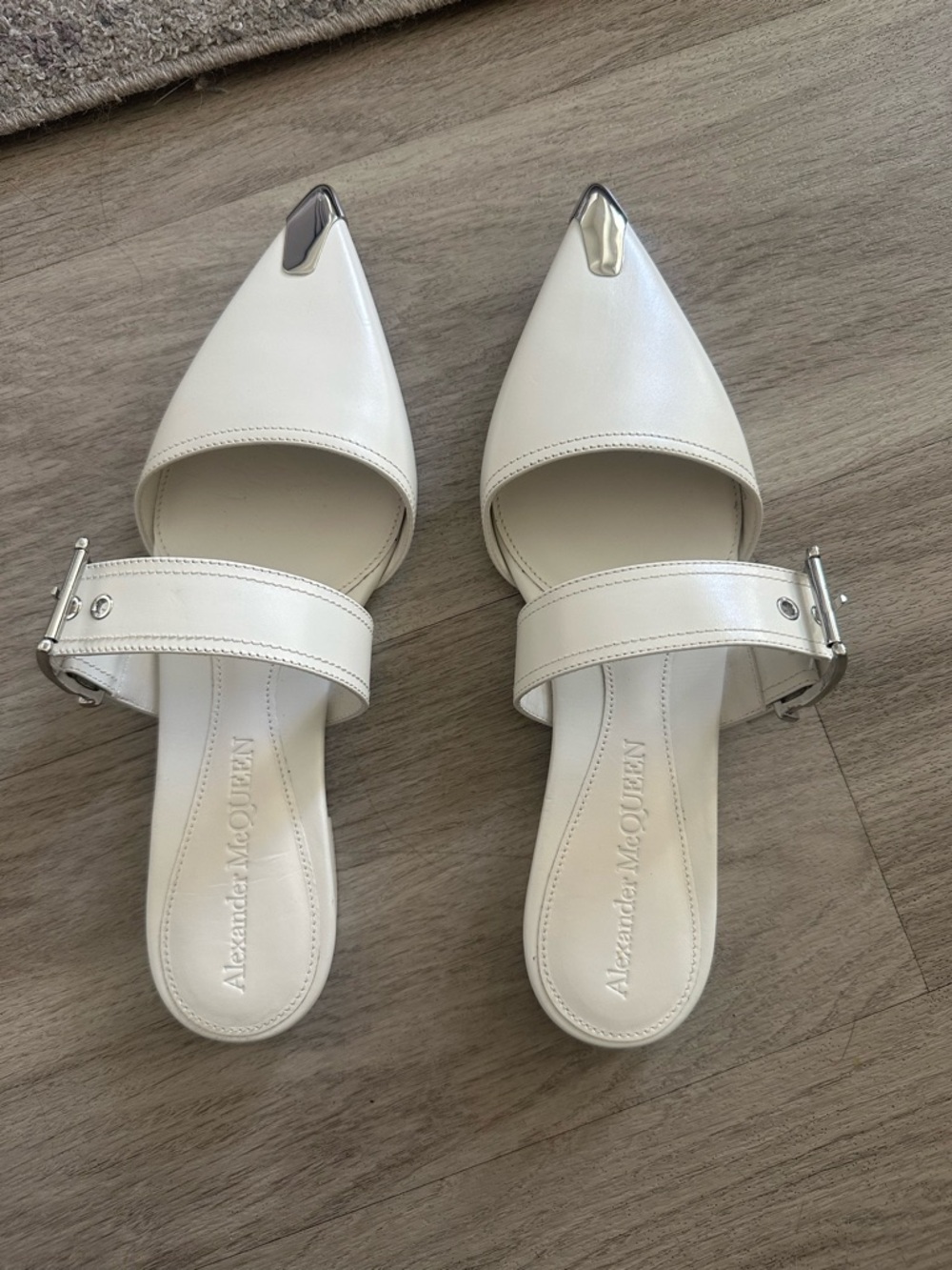 Alexander McQueen Punk Leather Flats Size 39 MSRP $1,239